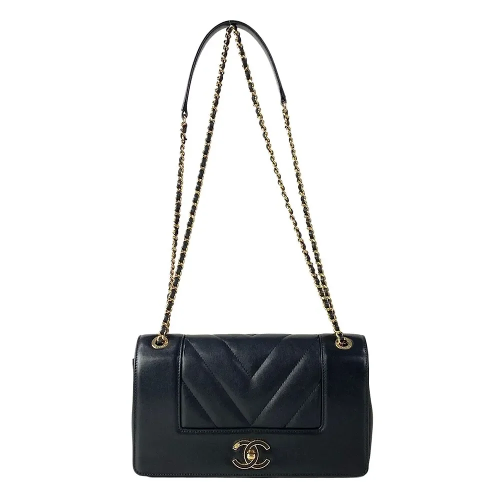 Chanel V-Stitch (Chevron), Mademoiselle Shoulder Bag